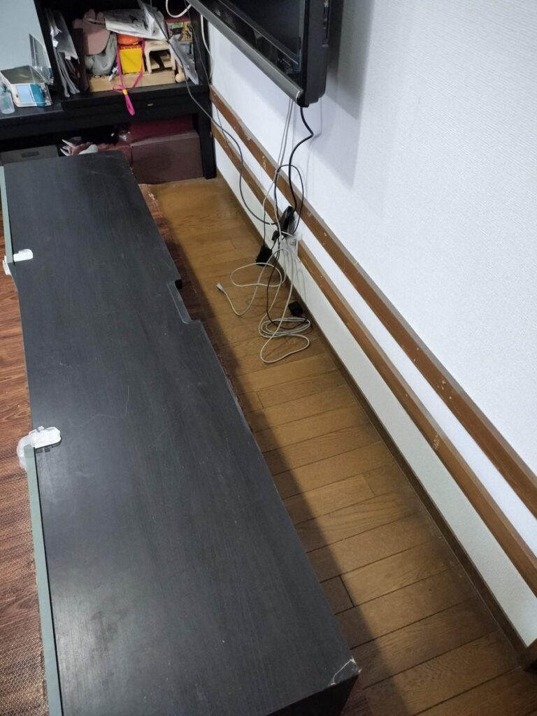 壁からベストーを取り外した状態