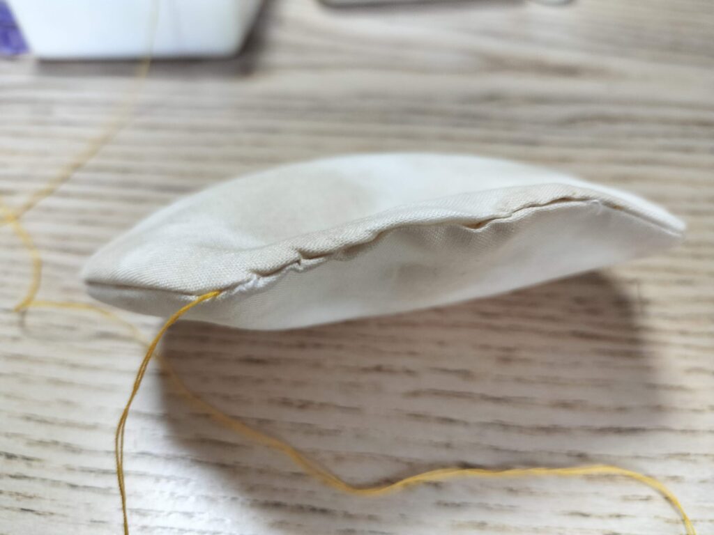 手作りで完成したままごとの巾着型の食材